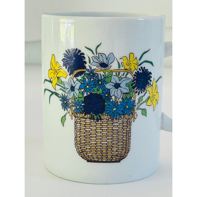 Contemporary Nantucket Basket Floral Design by Artists Greg & Judi Hill Tea or Coffee Mugs S/4, They are in Excellent...