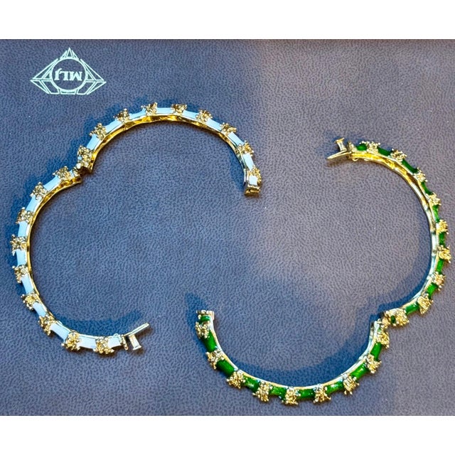Enamel Bangle / Bracelet pair one White one Green in 18 Kt Yellow Gold 75 gm For Sale - Image 10 of 18
