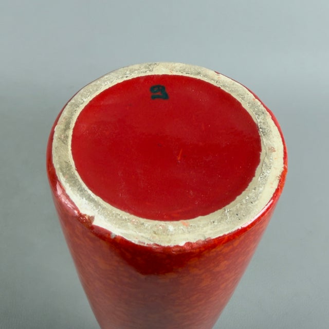 Red Ceramic Vase with Lava Effect from Artigianato Italiano, 1970s For Sale - Image 6 of 11