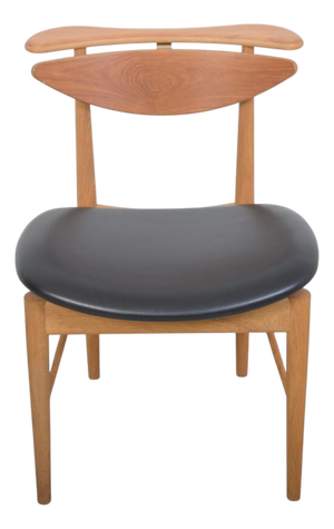 Reading Chair in Oak and Walnut by Finn Juhl, 2020