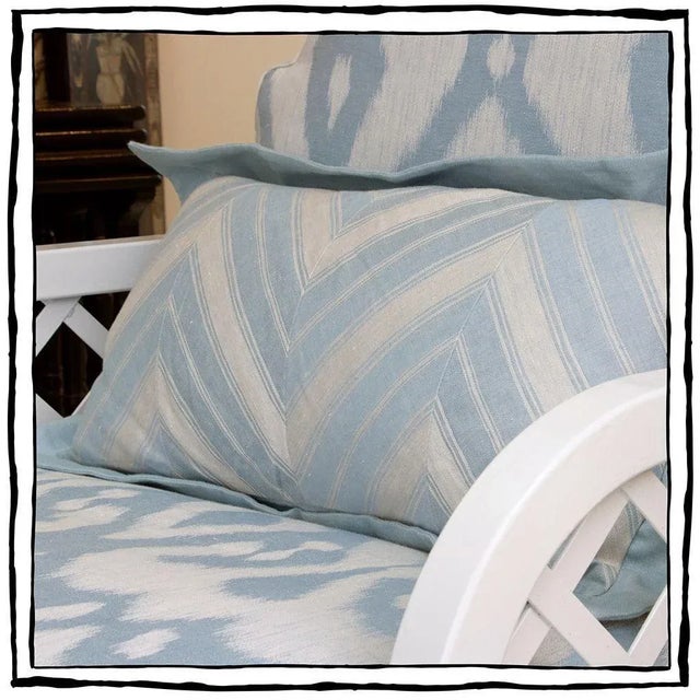 White Lacquered Wrought Iron Sofa and Two Armchairs in the Style of Emilio Terry - Set of 3 For Sale - Image 11 of 12