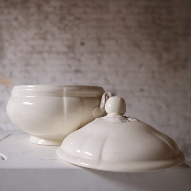 Early 20th Century French Ceramic Soup Terrine (A) For Sale - Image 4 of 4