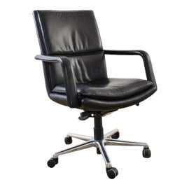 Example of Keilhauer Furniture Office Chairs