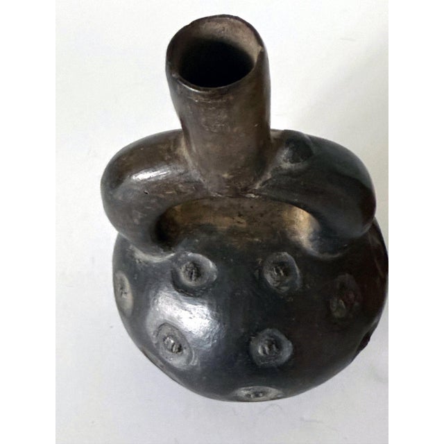 Collection of Two Pre-Columbian Cupisnique Stirrup Ceramic Vessels Peru For Sale - Image 9 of 14