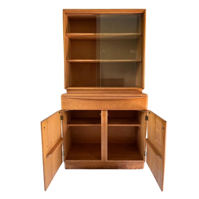 Mid 20th Century Mid Century Modern Heywood Wakefield Hutch China