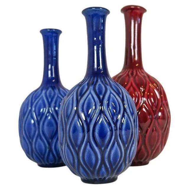 Mid-Century Blue and Red Peacock Vases by Sven Erik Skawonius for Upsala Ekeby, 1950s, Set of 3 For Sale - Image 14 of 14