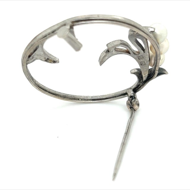 Japanese 1990s Mikimoto Estate Akoya Pearl Brooch Pin Sterling Silver For Sale - Image 3 of 12