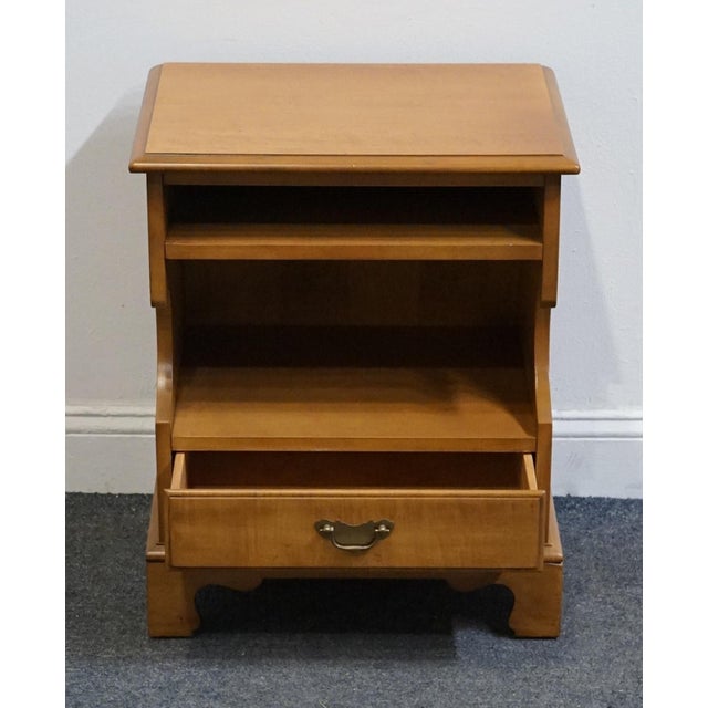 Mid 20th Century Drexel Furniture Solid Maple Litchfield Colonial Early American Style 20" Open Cabinet Nightstand 608-611-6 For Sale - Image 5 of 13