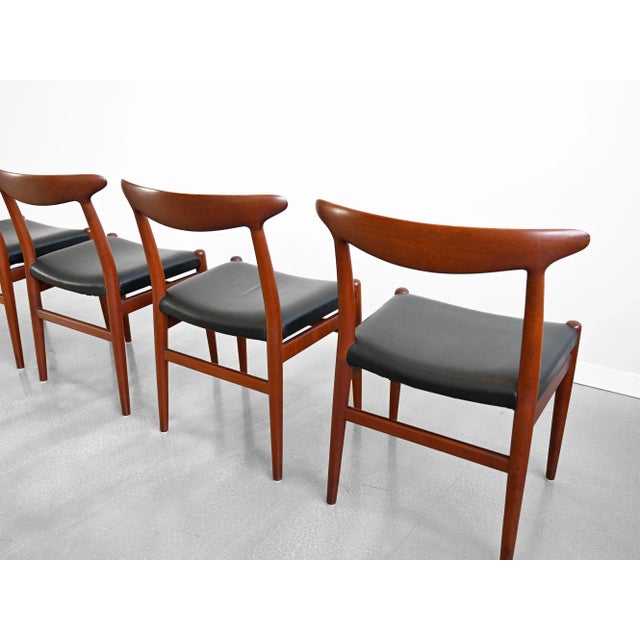 Hans Wegner 'W2' Dining Chairs in Teak and Black Leather for c.m. Madsen - Set of Four For Sale - Image 10 of 12