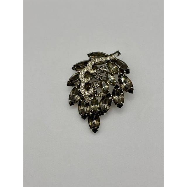 Vintage Albert Weiss Brooch, Grey Rhinestones W/Scrolling Clear Rhinestones, Book Piece For Sale In Portland, ME - Image 6 of 15