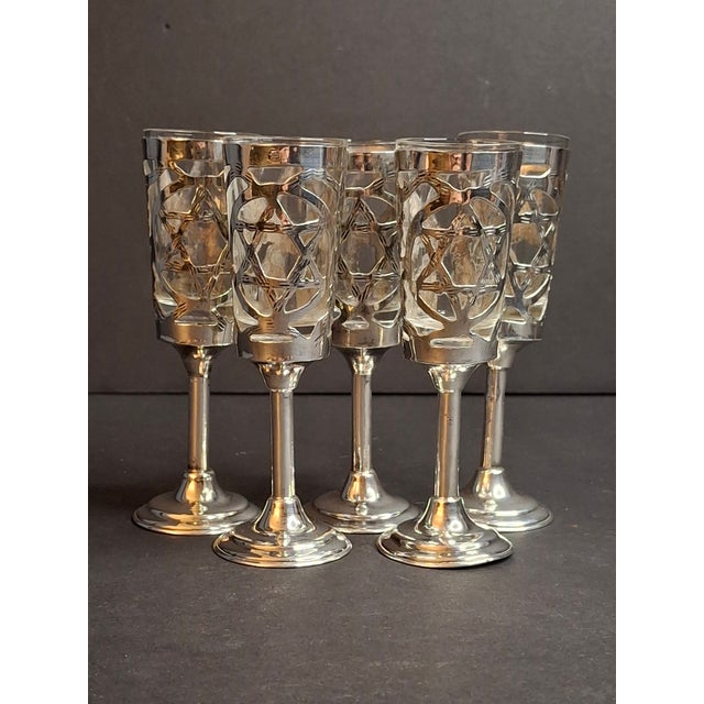 1960s Vintage Mexican Sterling Silver Judaica Kiddush Cordial Cups Star of David Grapes Art Mexico 53g - Set of 5 For Sale - Image 5 of 18