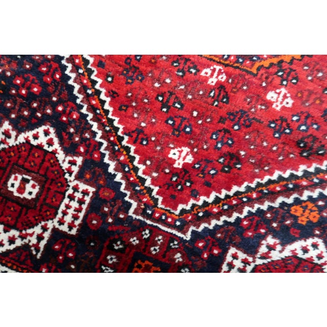 Textile 1920s, Antique Persian Shiraz Handmade Rug 4 X 6 For Sale - Image 7 of 13