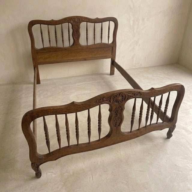 1970s Vintage 20th Century Carved Wooden Bed Frame with Ornamental Headboard & Footboard For Sale - Image 5 of 14
