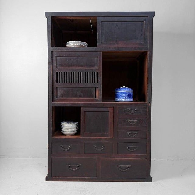 Japanese Mizuya Tansu Storage Cabinet, 1900-1920 For Sale - Image 4 of 18