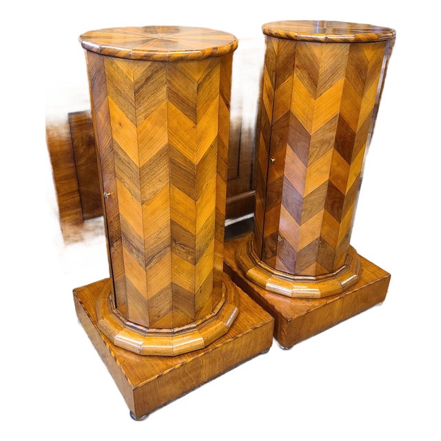 Early 19th Century Pair of Italian Neoclassical Walnut and Fruitwood Veneered Pedestal Cabinets For Sale