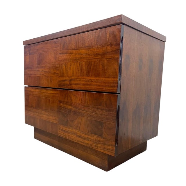Vintage Mid-Century Modern Two-Drawer Nightstand With Book-Matched Wood Grain. For Sale In Seattle - Image 6 of 10