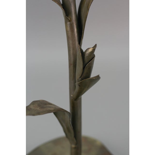 Mid-Century Modern Flower Table Lamp in Metal For Sale - Image 9 of 18