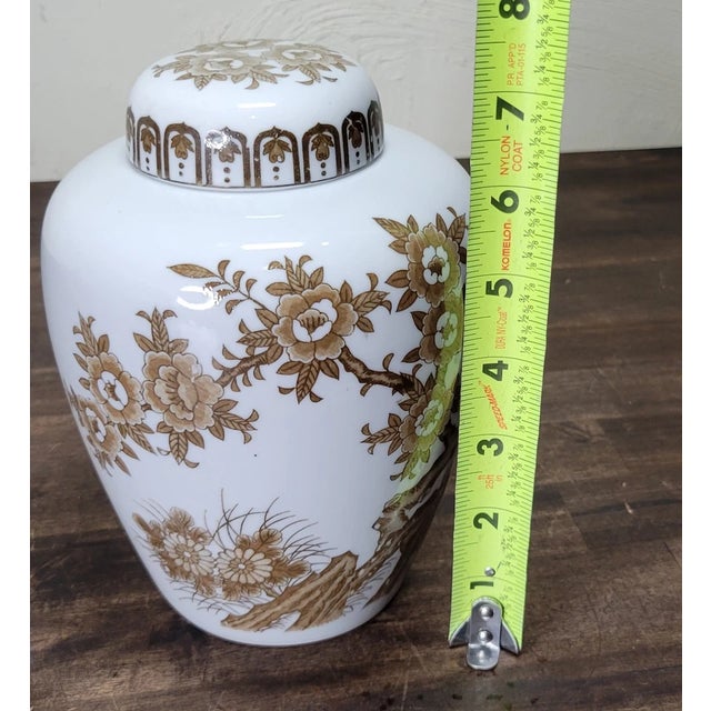 Vintage MCM Porcelain Japanese Ginger Jar With Lid For Sale In Houston - Image 6 of 7