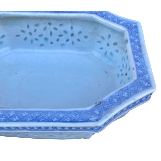 19th Century Chinese Blue and White Rice Grain Planter For Sale - Image 4 of 6
