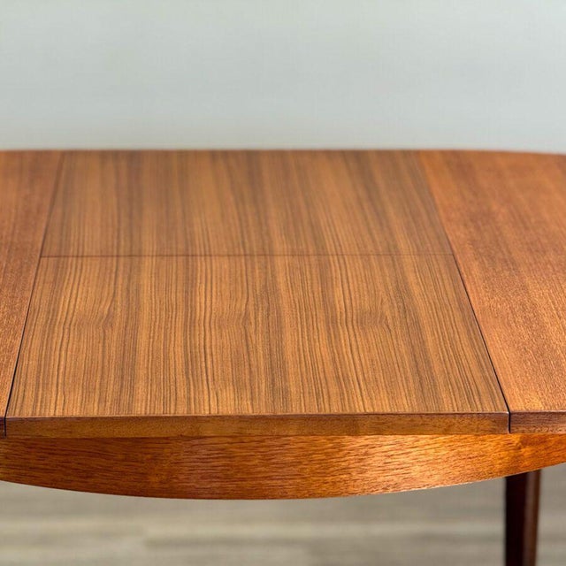 Small Mid-Century Modern Round Extending Dining Table from John Herbert For Sale - Image 11 of 14