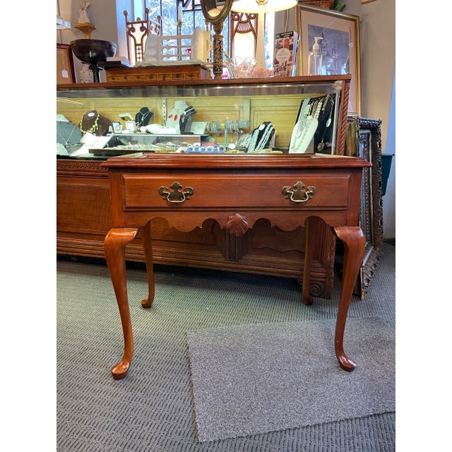 Mid 20th Century Cherry Queen Anne Style Side Glide One Drawer Tea Table For Sale - Image 12 of 12