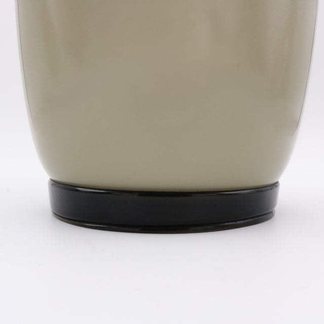 Modern 1983 Glass Vase by Tomaso Buzzi for Venini For Sale - Image 3 of 8