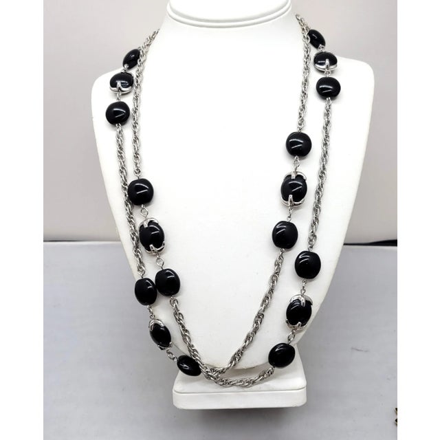 Vintage 1970s Signed Crown Trifari Rhodium Plated FauxOnyx Sautoir