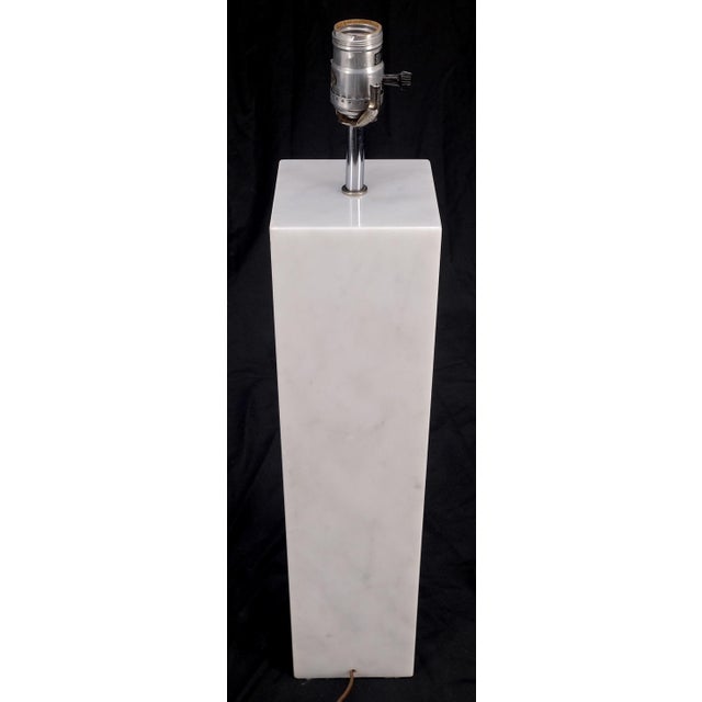 Mid Century Modern Square White Marble Base Gibbing Table Lamp for Hansen