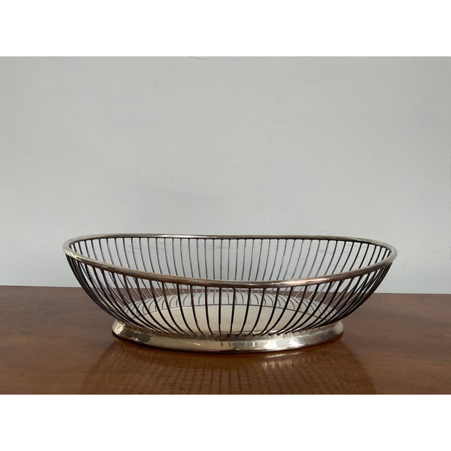 Vintage Gorham YC743 Silver Plated Wire Bread Fruit Basket. Circa Late 20th Century These vintage wire baskets are...