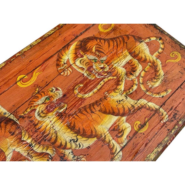 1950s Mid-Century Chineses Tibetan Hand Painted Polychrome Coffee Table Tiger Motif For Sale - Image 5 of 11
