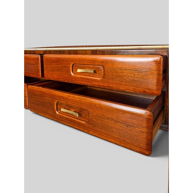 Mid-Century Italian Teak and Marble Sideboard in the style of Osvaldo Borsani, 1950s For Sale - Image 11 of 17