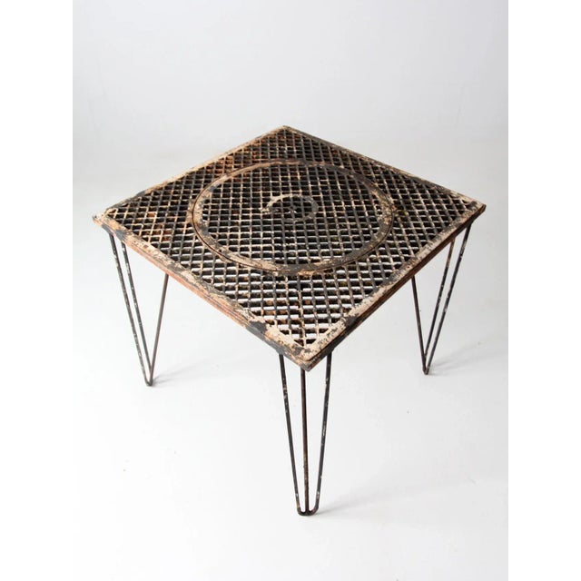 Mid-Century Modern Mid-Century Hairpin Leg Iron Patio Table For Sale - Image 3 of 12