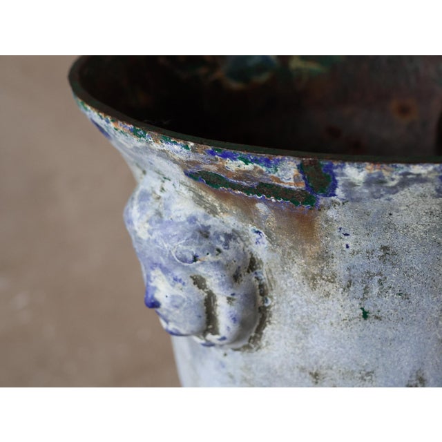 Antique French Cast Iron Garden Urns by Paris and Cie, 1890s, Set of 2 For Sale - Image 6 of 10