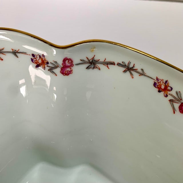 Early 20th Century Dresden Hand Painted Porcelain Jardinière With Exotic Figural Scenes For Sale - Image 15 of 18