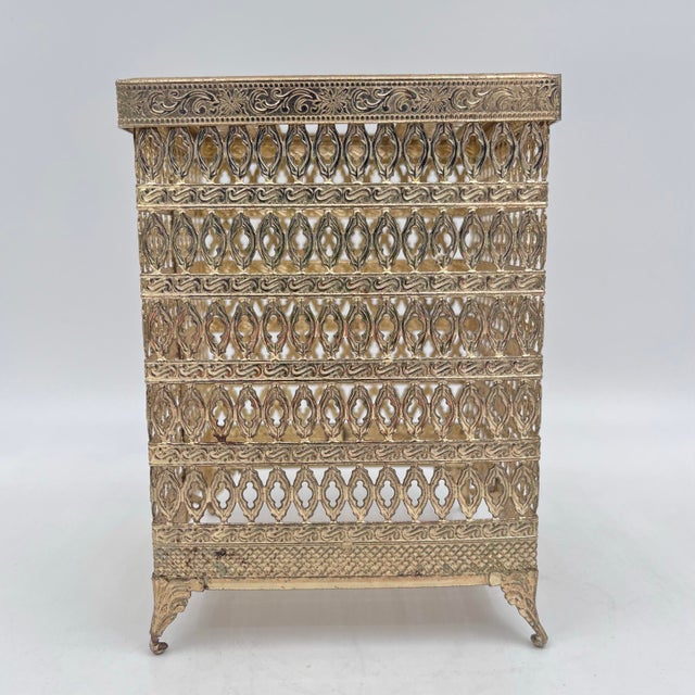Metal Vintage Hollywood Regency Gold Filigree Ormolu Tissue Box Cover For Sale - Image 7 of 11