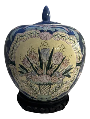 Vintage Chinese Porcelain Lidded Ginger Jar With Stand