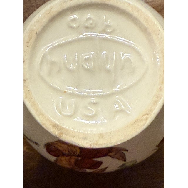 This set consists of four beautifully designed canisters with matching creamer and sugar bowl that will bring a touch of...