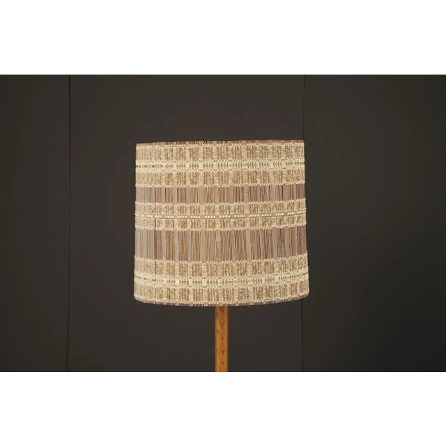 Mid-Century Modern Maria Kipp Mid-Century Modern Natural & Pale Gold Checker Weave Lampshade, 1960s For Sale - Image 3 of 11