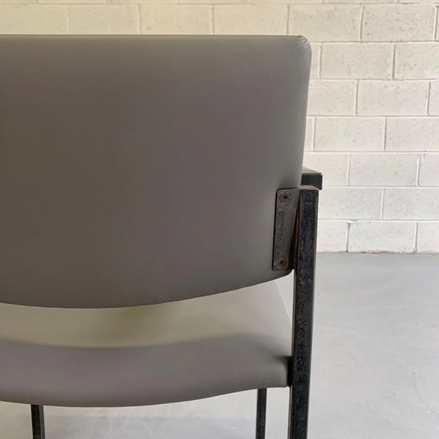 Mid-Century Modern Steel Frame Leather Armchair For Sale In New York - Image 6 of 10