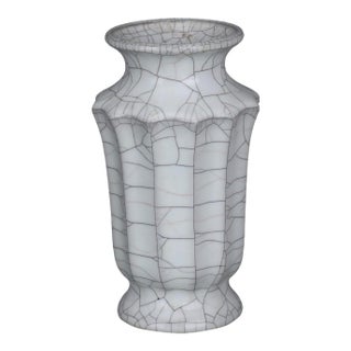 Chinese Ceramic Vase Guan Ware Crackle Glaze Celadon Vase For Sale