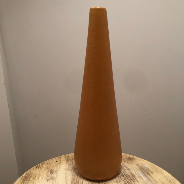 Minimalist, tall Jaru vase, made in California in the 1950’’s by Jack and Ruth Hirsch. Unmarked. Jaru label sticker was...