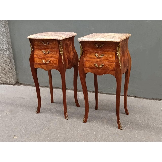 1920s Pair of French Louis XV Style Rosewood Side Tables Nightstands For Sale - Image 10 of 15