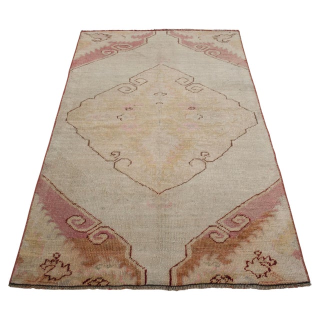 1940s Faded Muted Colors Impressive Medallion Vintage Ushak Rug Low ...