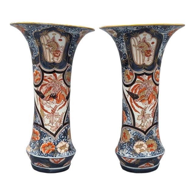 Pair of Japanese Edo Period Ko-Imari Trumpet Vases For Sale