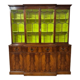 Early 20th Century Georgian Revival Style Breakfront China Cabinet For Sale