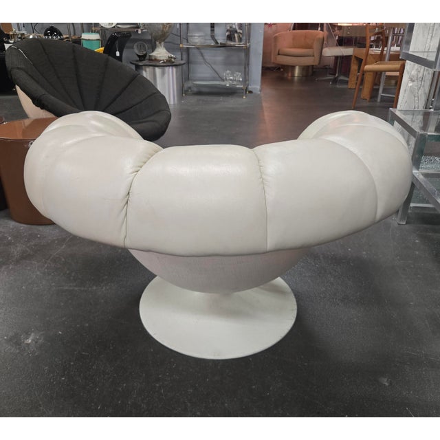 Mid-Century Modern VIntage Leather Swivel Lounger by Maurice Villency Ny For Sale - Image 3 of 10
