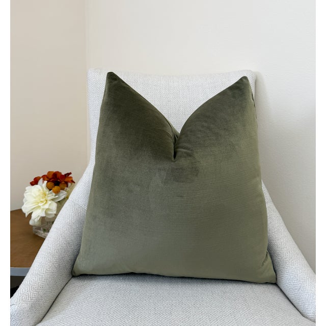 Our covers are crafted with tapered corners, ensuring a consistently square appearance without the “dog ear” look. Each...