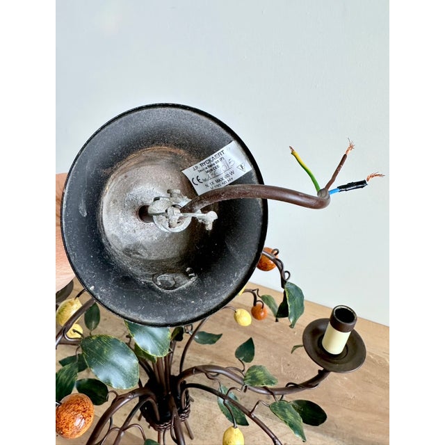 French Tole 5-Light Chandelier with Lemons and Tangerines by J. P. Ryckaert, 1985-1995 For Sale - Image 10 of 15
