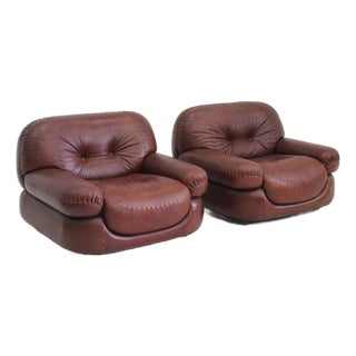 Set Vintage Italian Burgundy Lounge Chairs by Sapporo for Mobil Girgi, 1970s, Set of 2 For Sale