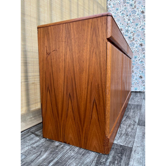 Midcentury Danish Modern Teak Credenza Sideboard by Sannemannn Mobler, Denmark. Circa 1980s For Sale - Image 16 of 18